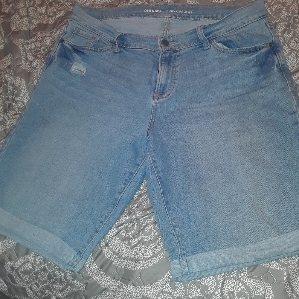 Old Navy Curvy Profile shorts